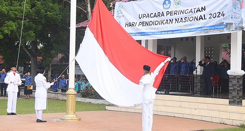 Jurusan Fisika Mengikuti Kegiatan Upacara Peringatan Hari Pendidikan Nasional Tahun 2024